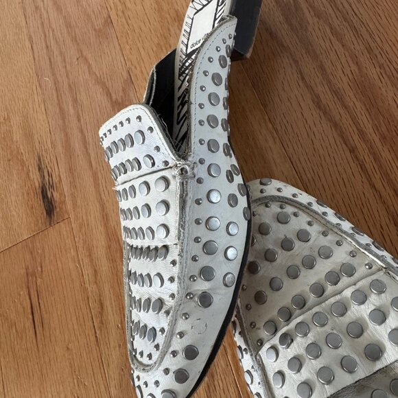 Dolce Vita Maura White Leather Studded Open Back Loafer Size 6 - Picture 5 of 5